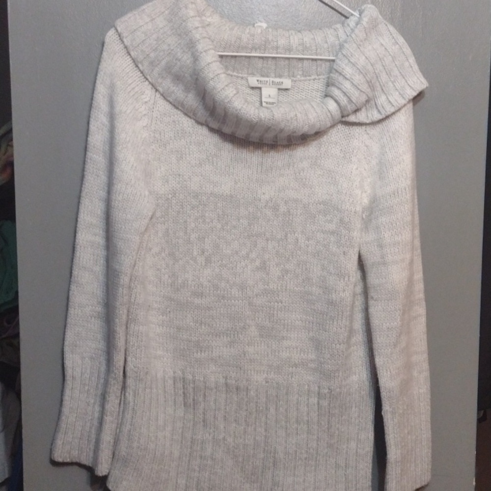 White House Black Market Grey and White Gradient Chunky Knit Sweater size large